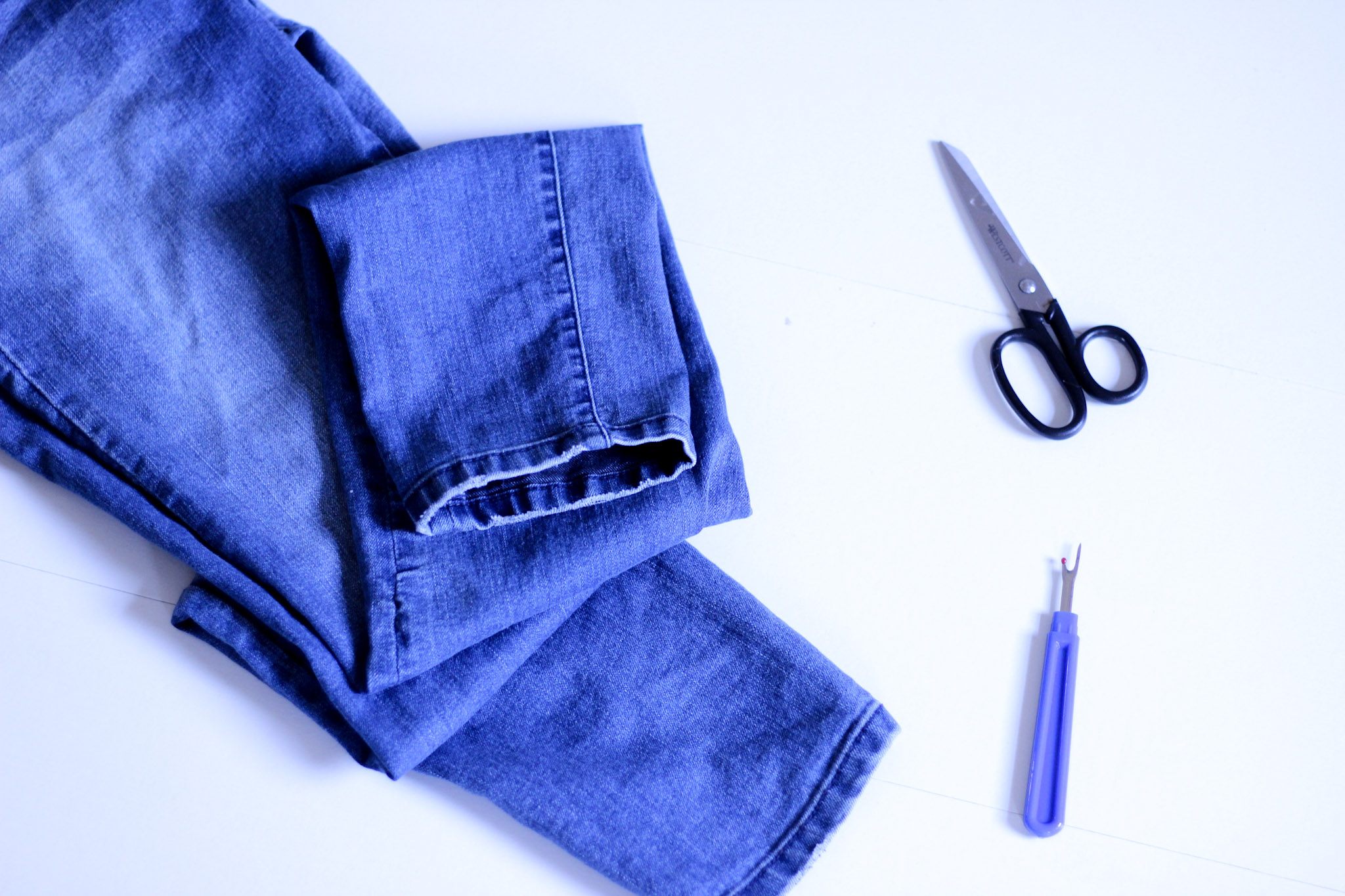 How to DIY Fringe Denim Jeans